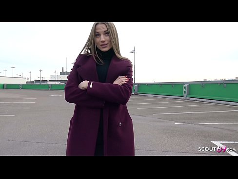 ❤️ ドイツ人スカウトマンは、夢のようにスティール、駐車場のテルテル、お金のためのセクシーに触れることです。 ️❌ ポルノ ❌️